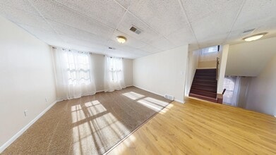 7151 Monticello St in Pittsburgh, PA - Foto de edificio - Building Photo