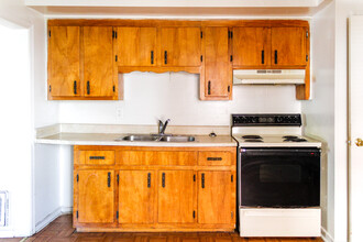 708 Mount Airy St in Petersburg, VA - Foto de edificio - Building Photo