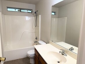129 Stewart Bend Ct in Azle, TX - Building Photo - Building Photo