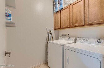 7653 W Quachila Ct in Tucson, AZ - Building Photo - Building Photo