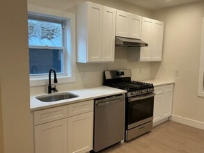 51 Tyler St in Troy, NY - Foto de edificio - Building Photo