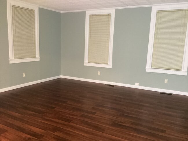 224 W North St in Waynesboro, PA - Building Photo - Building Photo