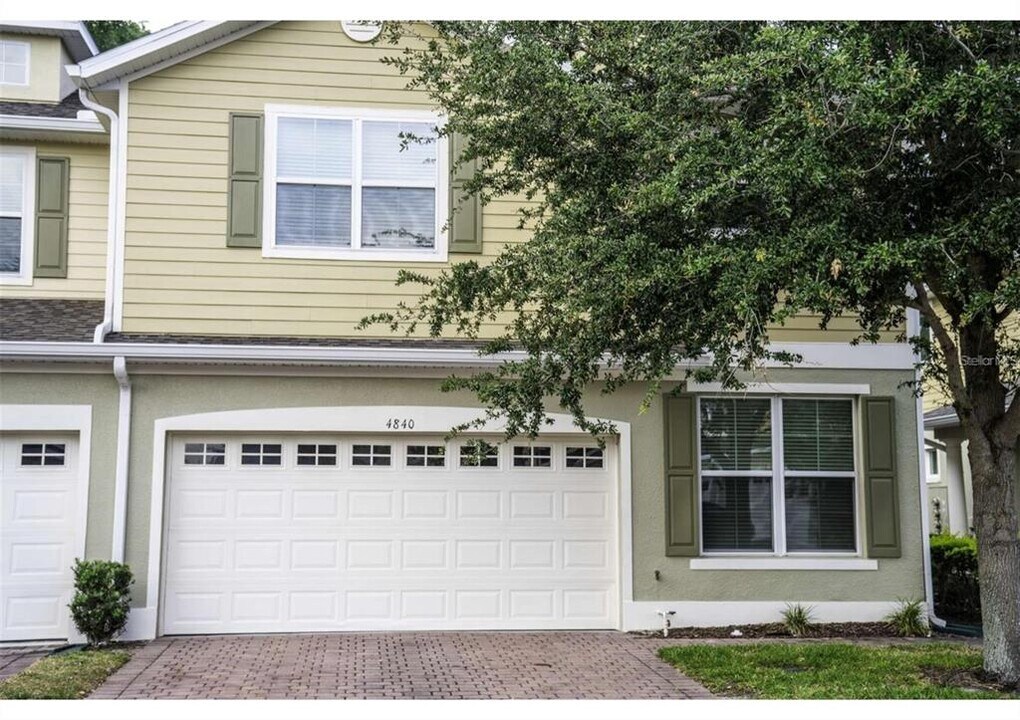 4840 Poolside Dr in St. Cloud, FL - Building Photo