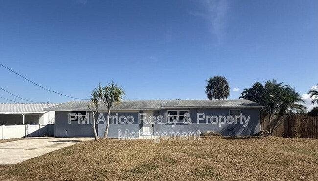 property at 818 Bayview Dr