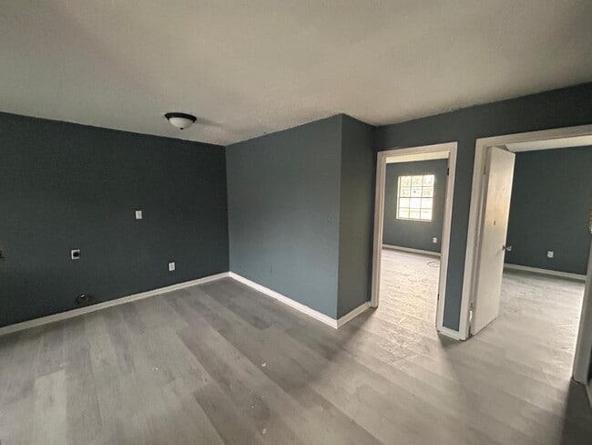 property at 1421 S Mulberry St