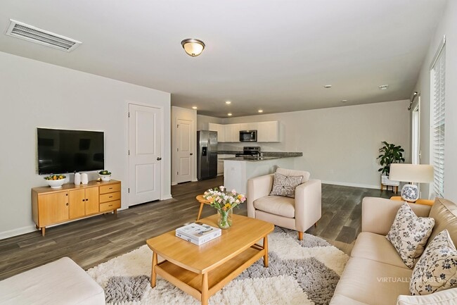 668 Savanac St SE in Bolivia, NC - Building Photo - Building Photo