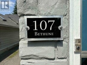 107 Bethune St in Brockville, ON - Building Photo - Building Photo
