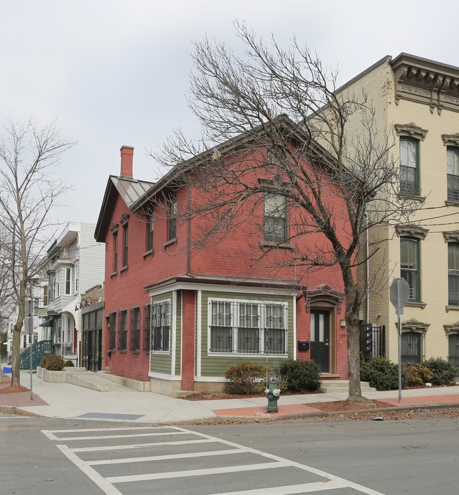 Knox Street Apartments in Albany, NY - Building Photo