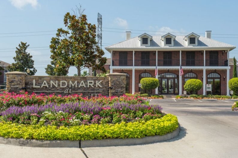 Landmark at Cypress Falls Photo