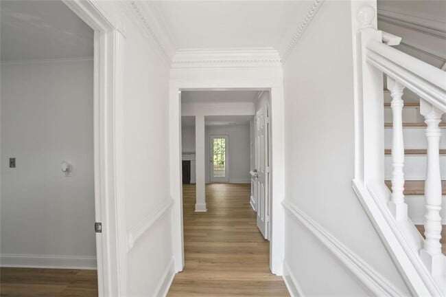 460 Forestgate Ct in Atlanta, GA - Building Photo - Building Photo