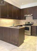 156 Golden Forest Rd in Vaughan, ON - Building Photo - Building Photo