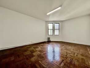 400 Fort Washington Ave in New York, NY - Building Photo - Building Photo