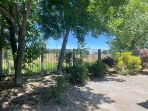 121 Gold Nugget Dr in Valley Springs, CA - Building Photo - Building Photo