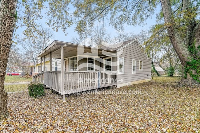 760 Hopkins Dr in Birmingham, AL - Foto de edificio - Building Photo