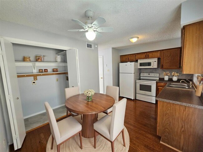 3005 Whisper Oaks Ln in Georgetown, TX - Building Photo - Building Photo