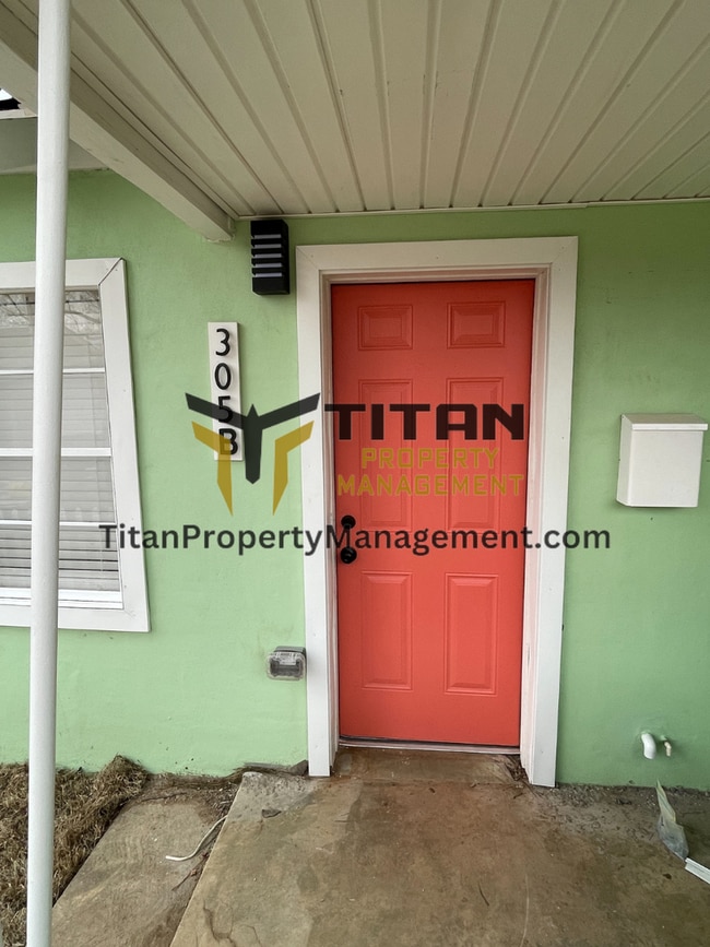 305 E Narroway St in Benton, AR - Building Photo - Building Photo