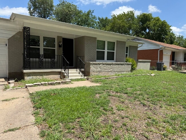property at 2821 Materhorn Dr
