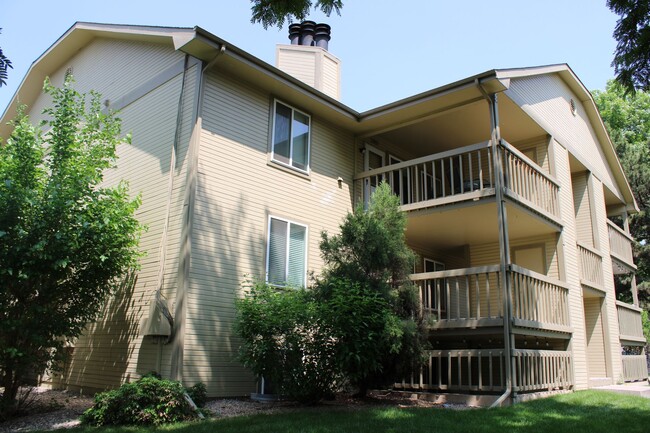 property at 1672 Riverside Ave