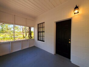 209 S Wiggins Rd in Plant City, FL - Building Photo - Building Photo