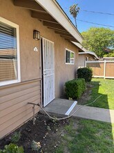 211 S Monte Vista St in La Habra, CA - Building Photo - Building Photo