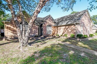 9292 Tamhaven Dr in Cordova, TN - Building Photo - Building Photo
