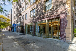 25-90 35th St in Astoria, NY - Building Photo