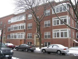 7458 N Greenview Ave in Chicago, IL - Building Photo