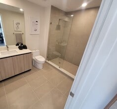 7390 SW 99th St, Unit A11 in Pinecrest, FL - Building Photo - Building Photo