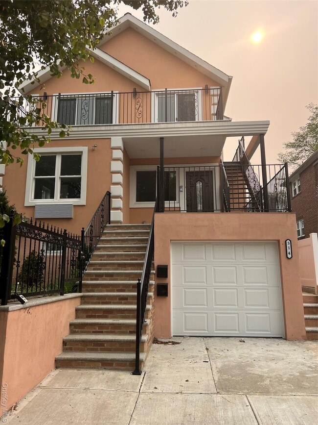 property at 314 S 9th Ave