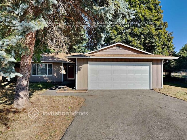 property at 6012 99th Pl NE