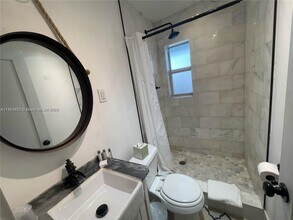 1239 NE 15th Ave in Fort Lauderdale, FL - Building Photo - Building Photo