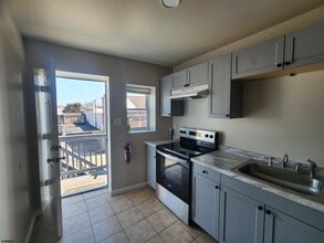 118 S Main St in Pleasantville, NJ - Building Photo - Building Photo