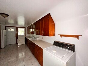 253 Olivia St in Derby, CT - Building Photo - Building Photo