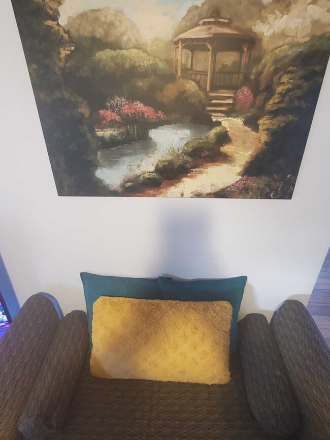 55 Mapleton St in Cranston, RI - Building Photo - Building Photo