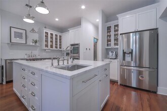 4104 Avenue F in Austin, TX - Building Photo - Building Photo