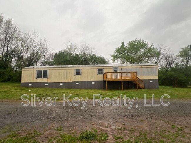 property at 124 Mt Vernon Church Rd