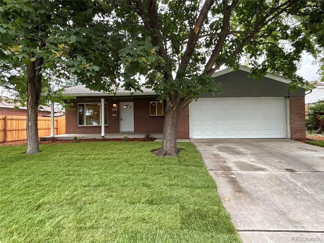 property at 1225 W 7th Avenue Dr