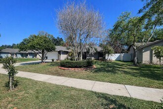 9313 Palm Tree Dr in Windermere, FL - Building Photo - Building Photo