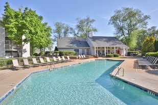 Gleneagle Apartments in Greenville, SC - Building Photo