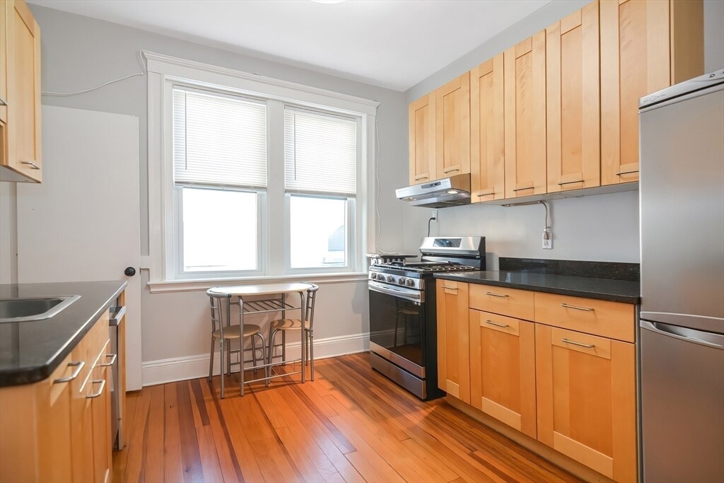 91 Bynner St in Boston, MA - Building Photo