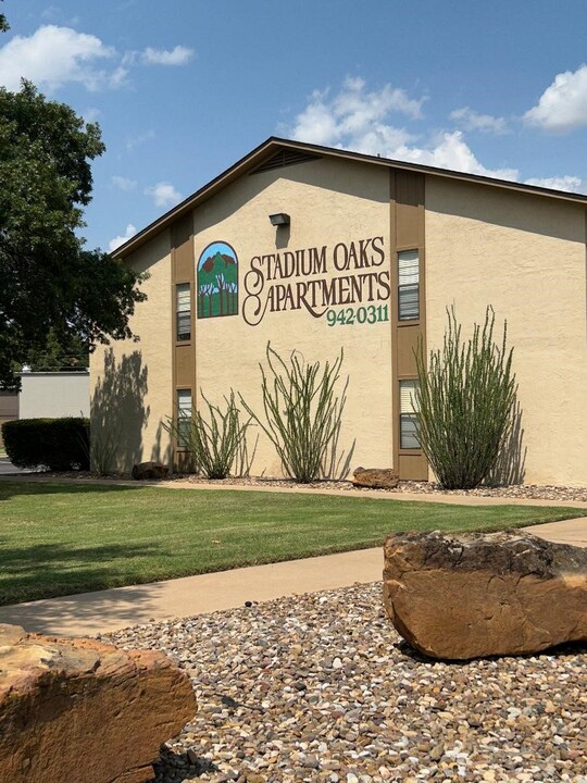 Stadium Oaks Apartments in San Angelo, TX - Building Photo