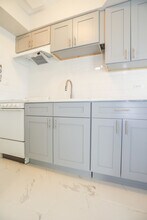 6110 N Kenmore Ave in Chicago, IL - Building Photo - Building Photo