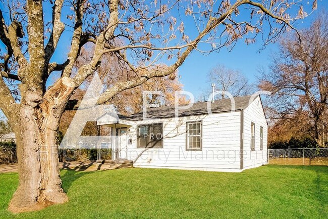 2309 N Xanthus Ave in Tulsa, OK - Building Photo - Building Photo