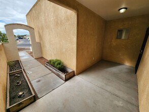 1977 Pine Trail St in Las Cruces, NM - Building Photo - Building Photo