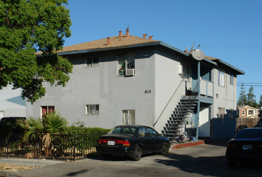 825 Jeanne Ave in San Jose, CA - Building Photo