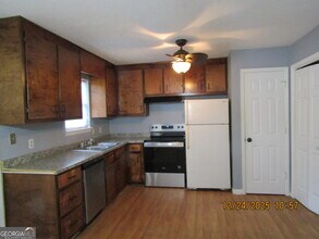 1121 Windgate Cir NW in Conyers, GA - Building Photo - Building Photo