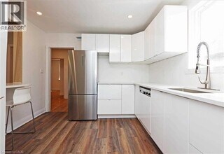 131 Presley Ave in Toronto, ON - Building Photo - Building Photo