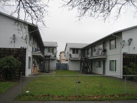 941 8th Ave Apartamentos