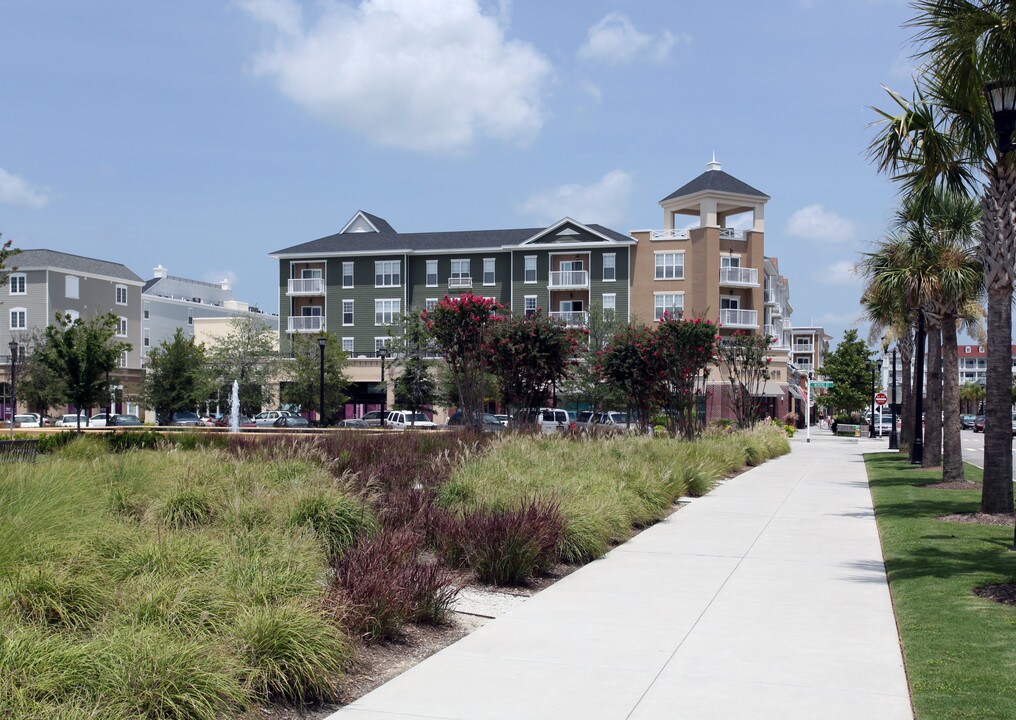 The Market Common Bld A-7 in Myrtle Beach, SC - Foto de edificio