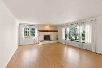 21495 Armstrong Rd in Grass Valley, CA - Building Photo - Building Photo